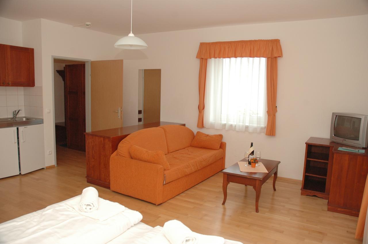 Sporthotel Am Oetscher 拉肯霍夫 外观 照片