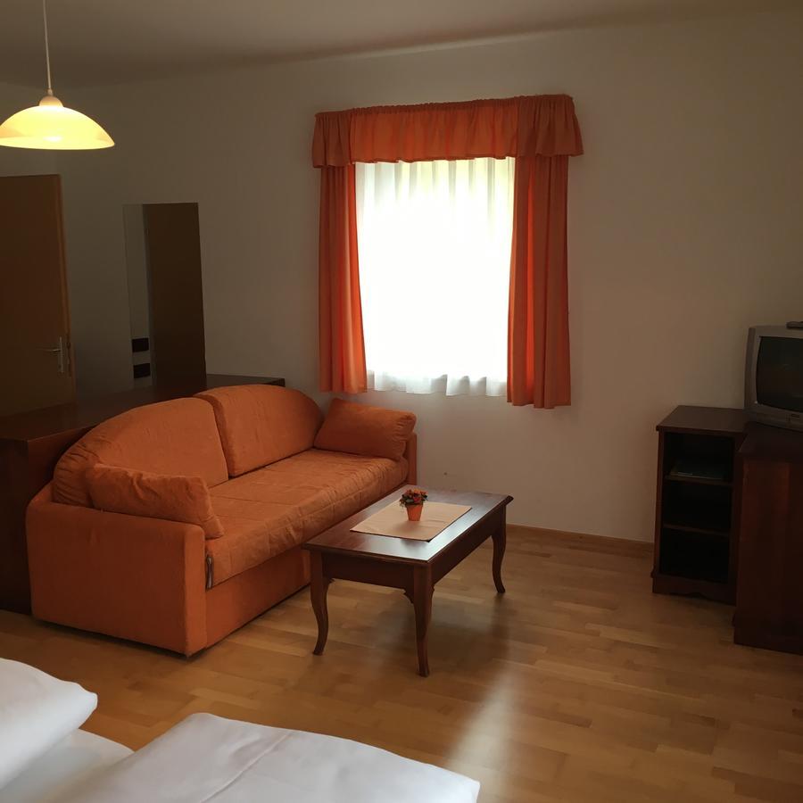Sporthotel Am Oetscher 拉肯霍夫 外观 照片